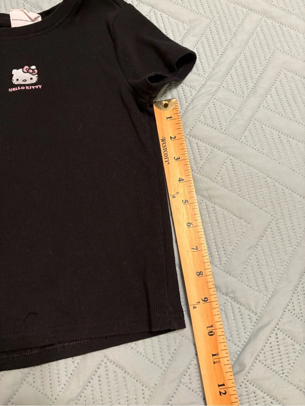 Sanrio Hello Kitty Girls Black Ribbed T- Shirt Size 8 Medium